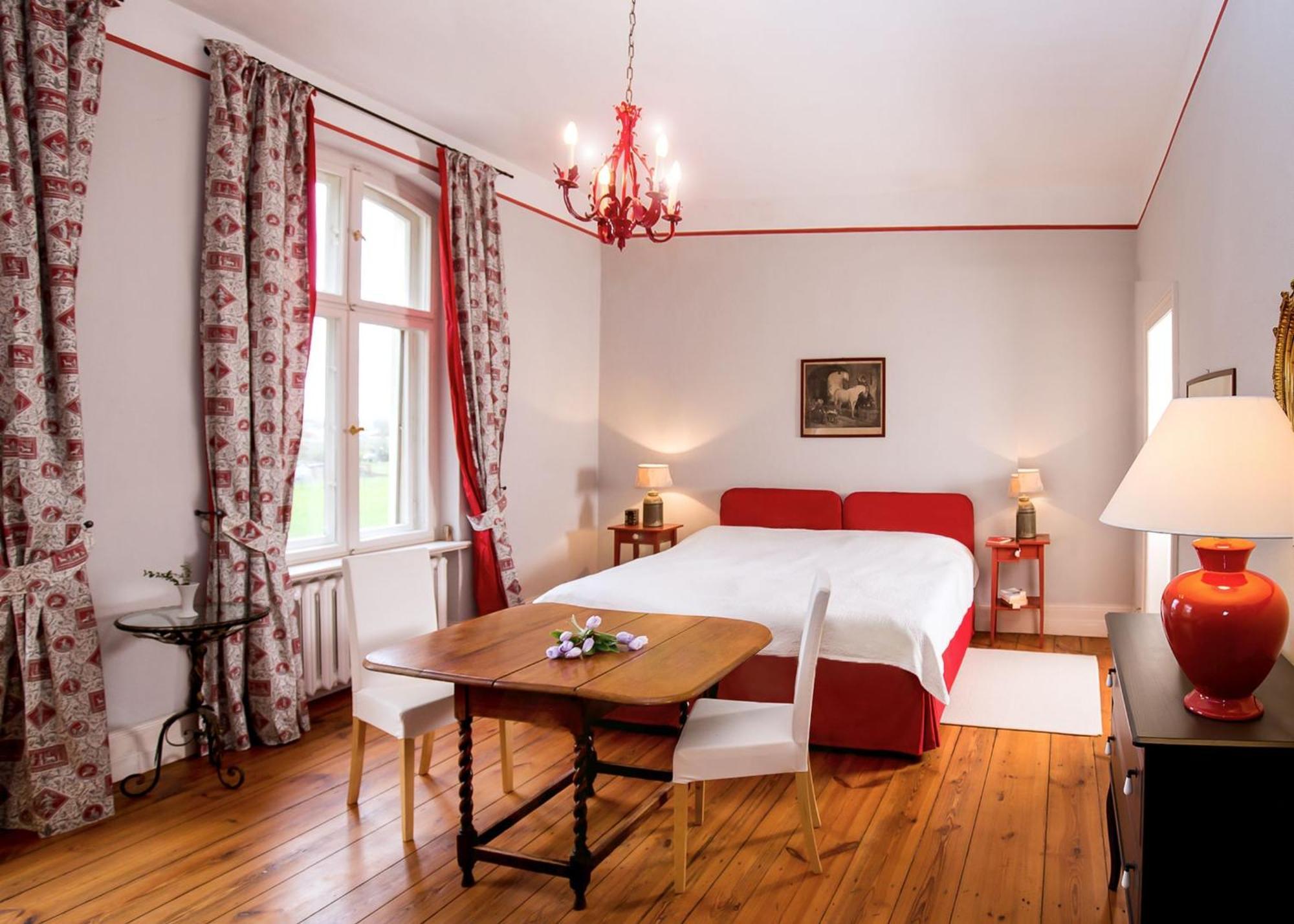 Gutshaus Penzlin Villa Meyenburg  ภายนอก รูปภาพ