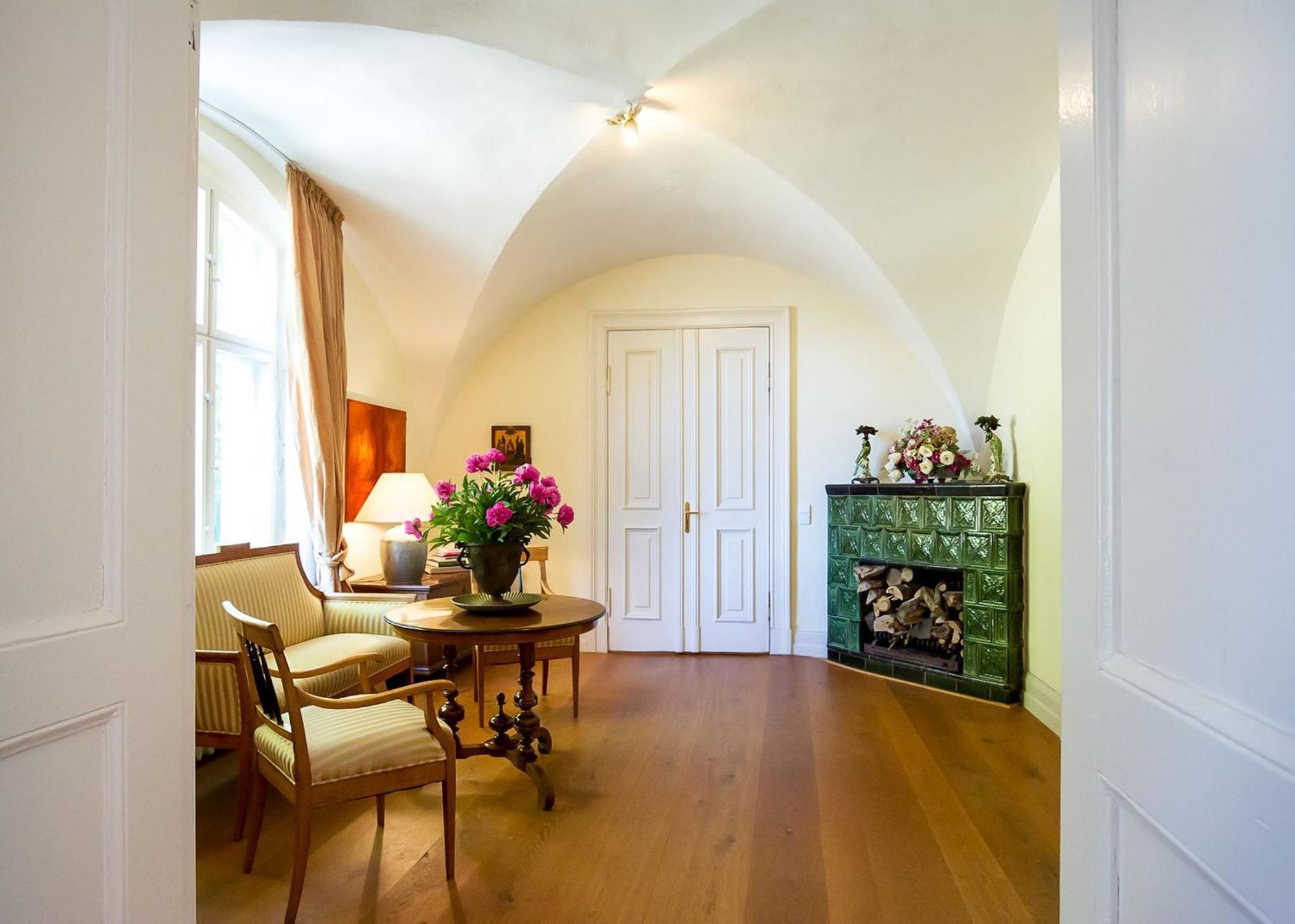Gutshaus Penzlin Villa Meyenburg  ภายนอก รูปภาพ