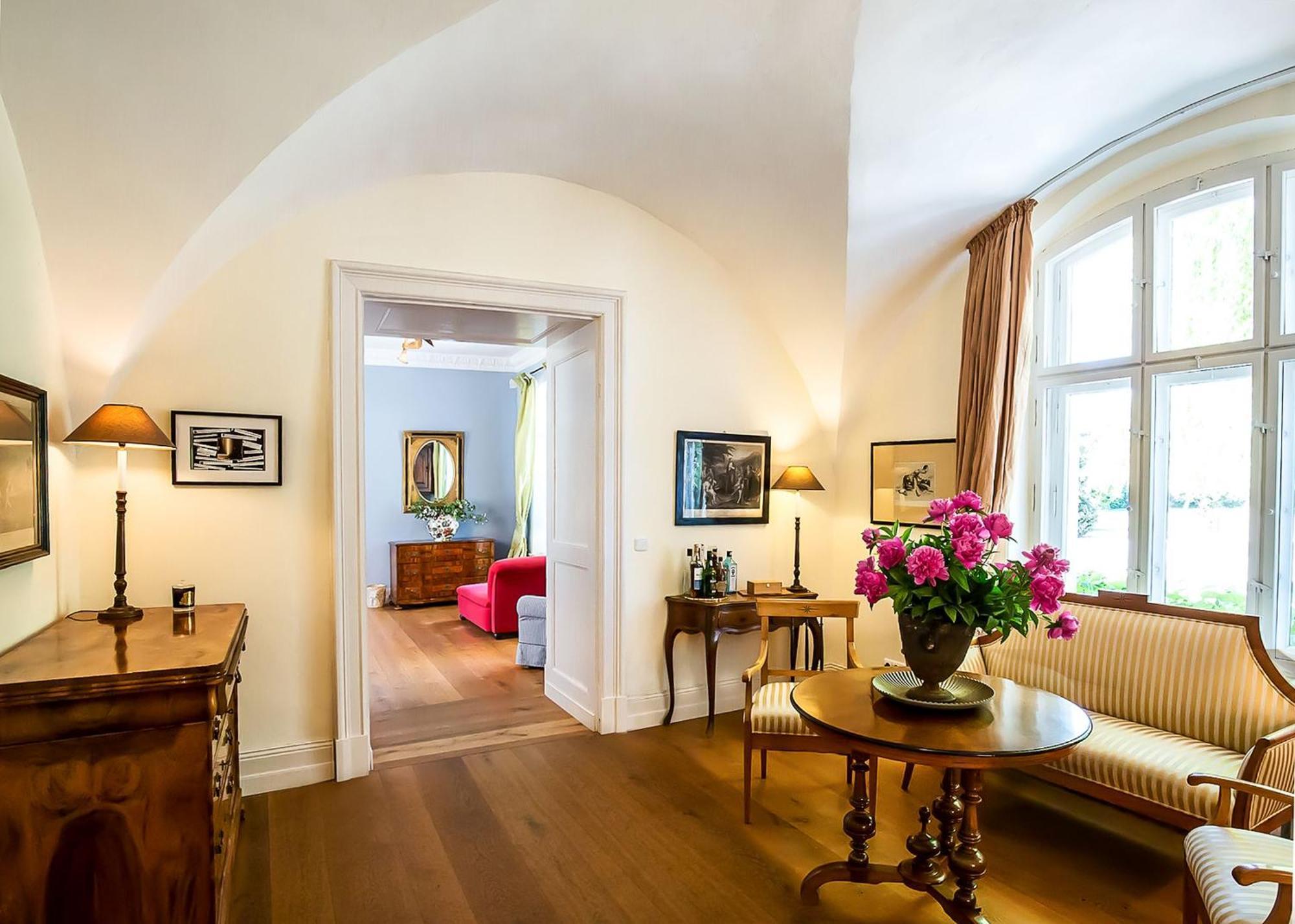 Gutshaus Penzlin Villa Meyenburg  ภายนอก รูปภาพ